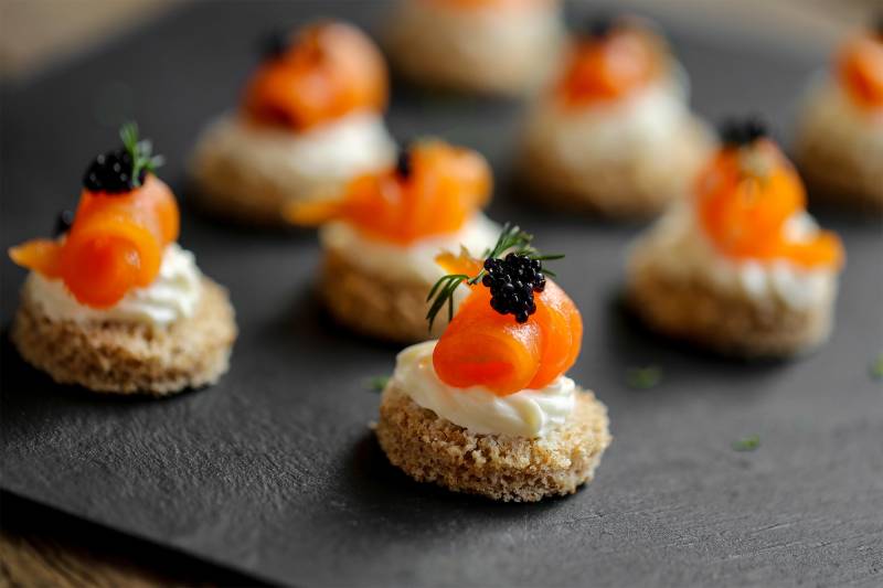 Traiteur Du Pic, votre partenaire culinaire pour les mariages, les événements et apéritifs dînatoires privés ou professionnels sur mesure en Occitanie